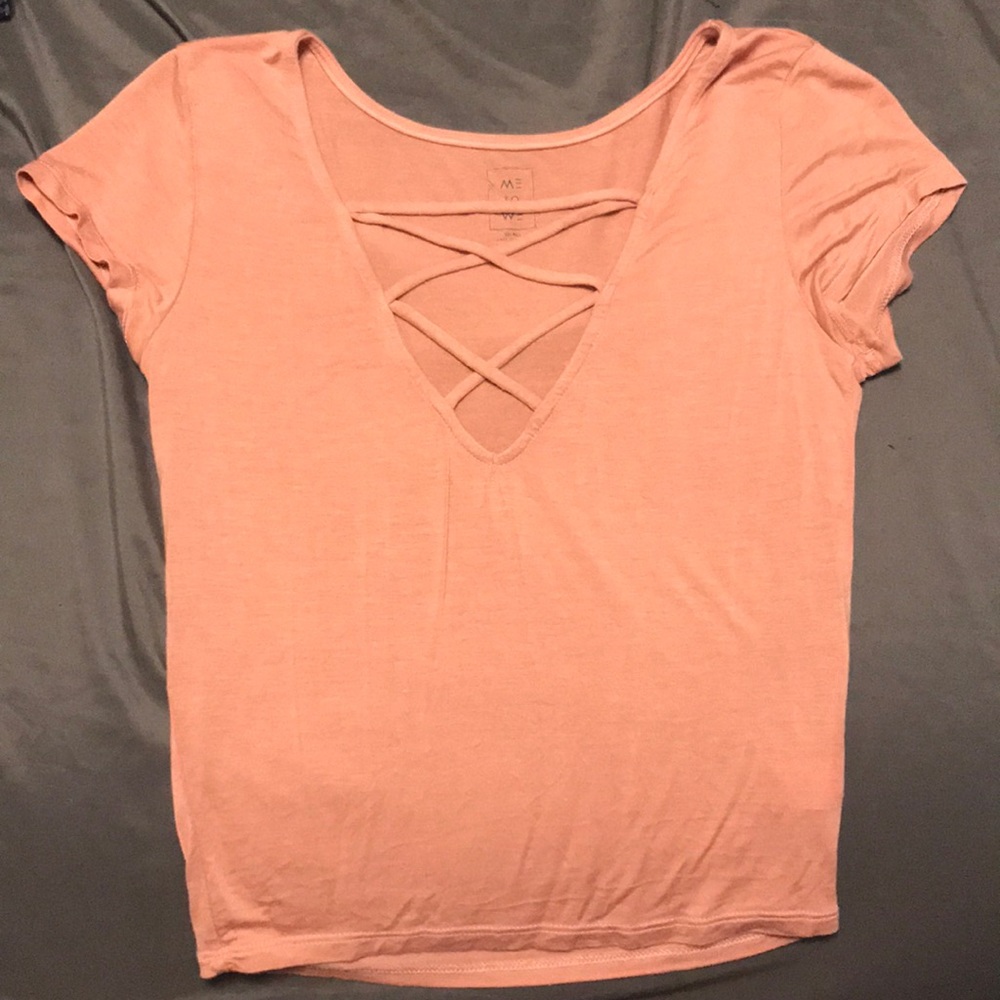 Salmon colored female Top
